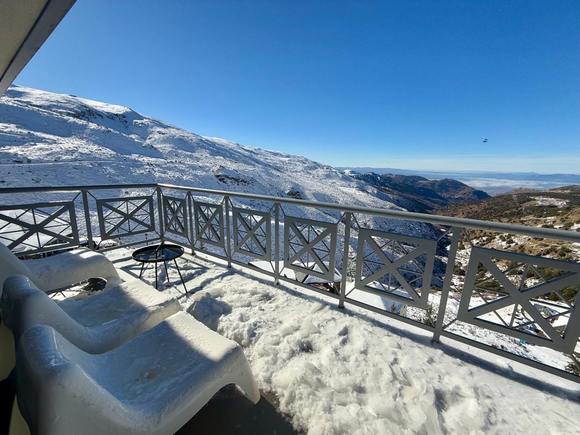 Inside Plaza Sierra Nevada Daire Oda fotoğraf